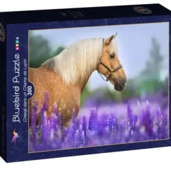 Cheval dans un Champ de Lupin