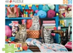 Connecting Pieces - Des Chatons dans l'Atelier de Couture