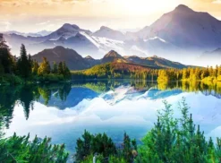 La Montagne derrière le Lac