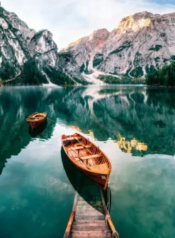 Les Barques du Lac de Braies - Italie