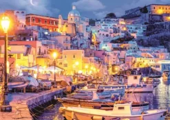 L'Île de Procida de Nuit. Italie