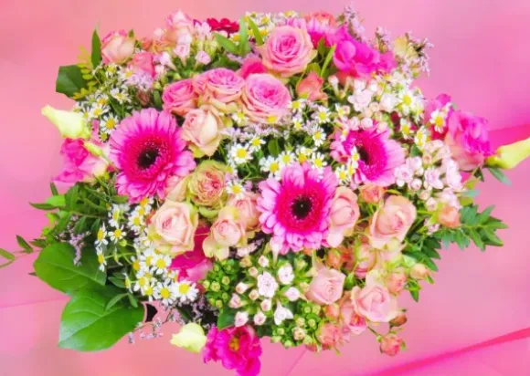 Pink Bouquet of Roses