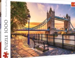 Tower Bridge. Londres